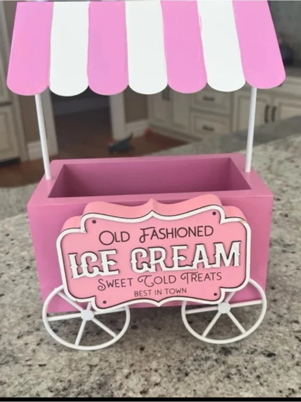 Double sided summer decor cart